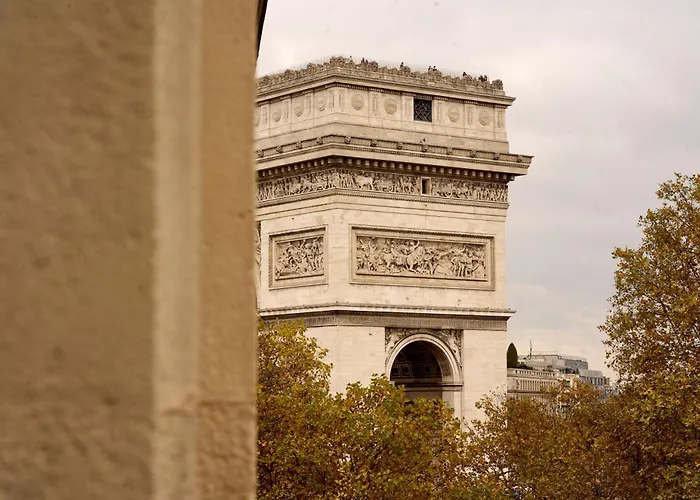 6 Vh Hotel Paris