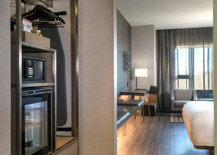 Ac Hotel By Marriott Boston North