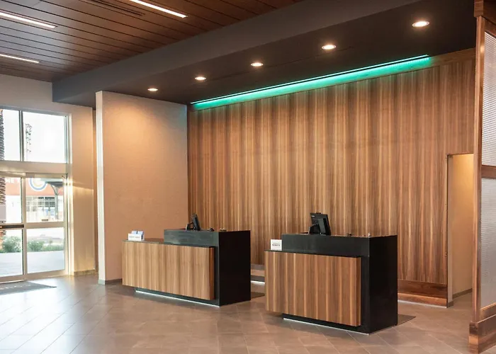 Courtyard By Marriott Mesa At Wrigleyville West