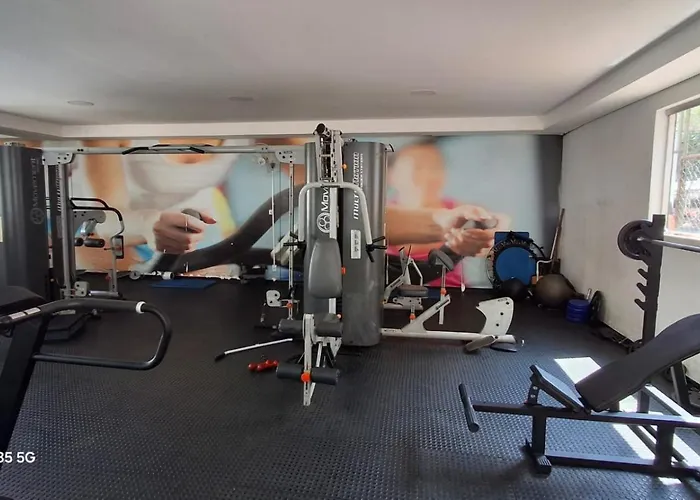 2 dorm 100m Av Nacões Centrinho Facop USP