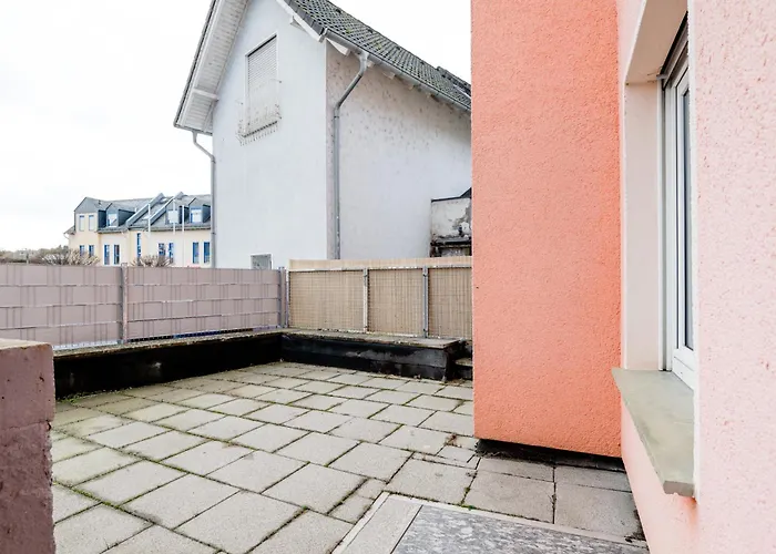 janu-homes - 2 Zimmer Apartment - 5 Betten, Schlossblick vom Römer