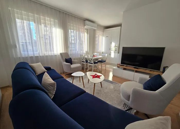 Eeg Apartments