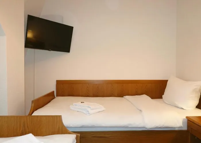 Lodge By Tendo Stay - Comfort Housing