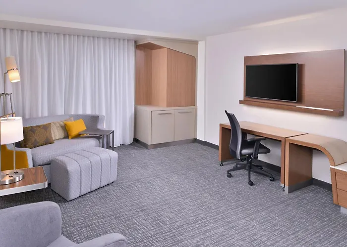 Courtyard By Marriott Columbus Grove City