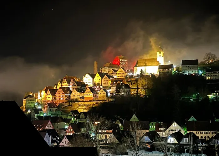 Retro Ferienwohnung mit Schlossblick im Nordschwarzwald