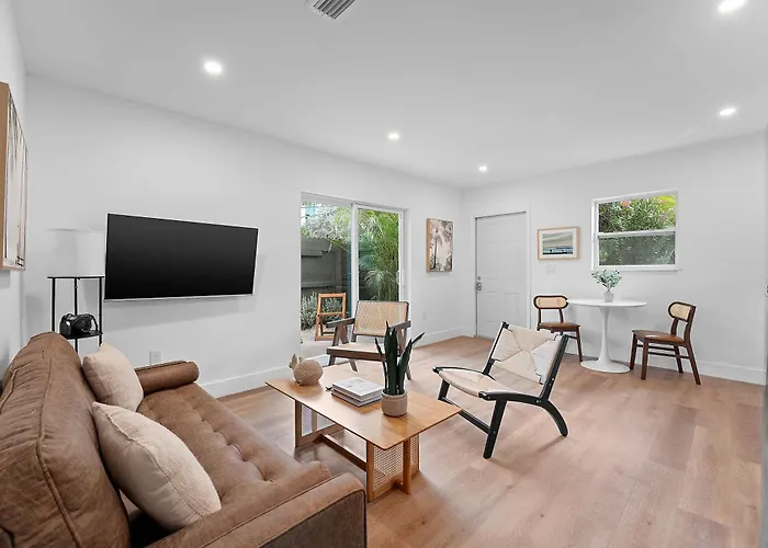 921 Apartment 1