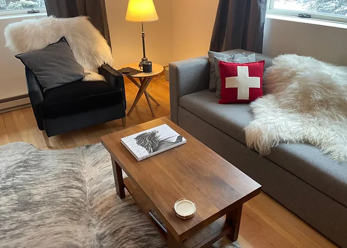 Chalet Chic 2Br Plus Queen Sleeper Sofa