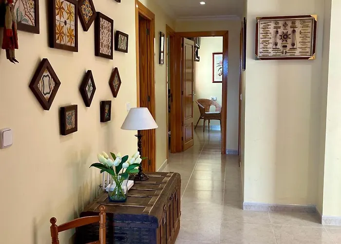 Spacious Apartment Close To The Beach