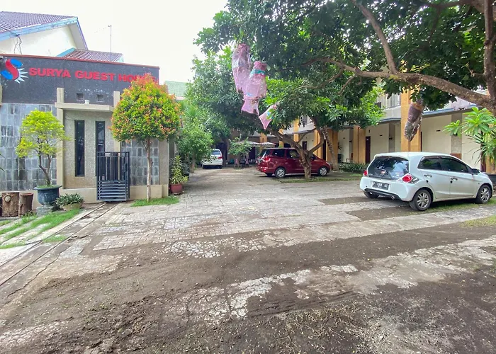 Urbanview Surya Guest House Probolinggo