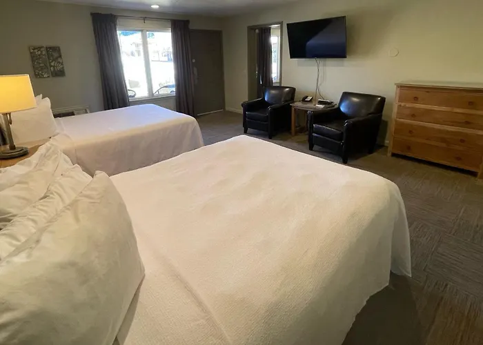 Driftwood Lodge