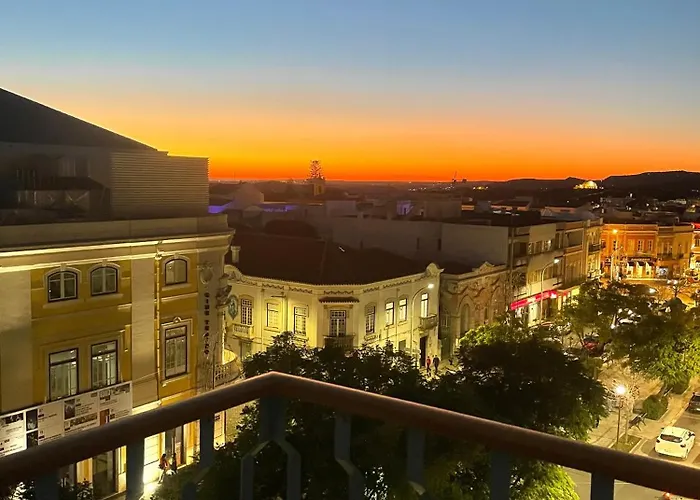 Elegant Apartment Overlooking Historic Loule