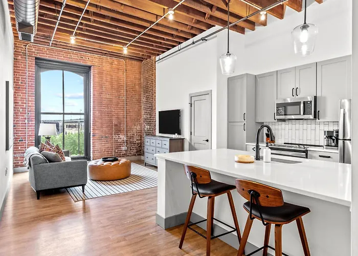Brick & Bed Riverfront Lofts, G 209