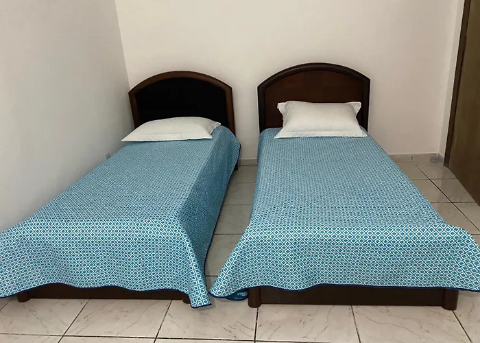 Apartamento inteiro 02 quartos, no térreo - hospeda confortavelmente até 6 pessoas - Ipatinga -MG