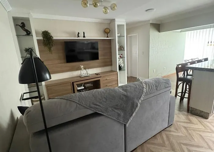 Apartamento na Praia do Perequê