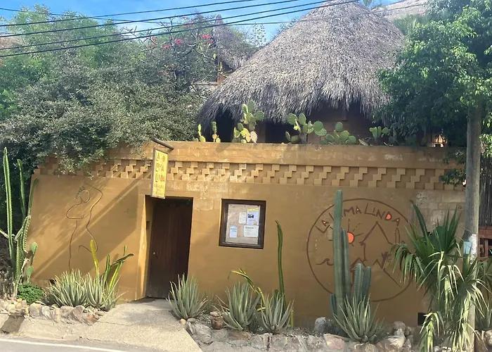 La Loma Linda, Bungalows Y Yoga
