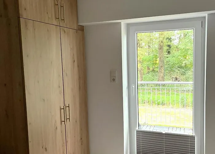 sanierte ruhige Wohnung in der Natur mit Küche