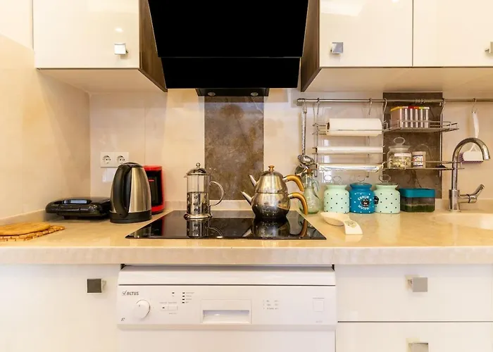 A Cozy Smart Home In Kusadasi Old Town