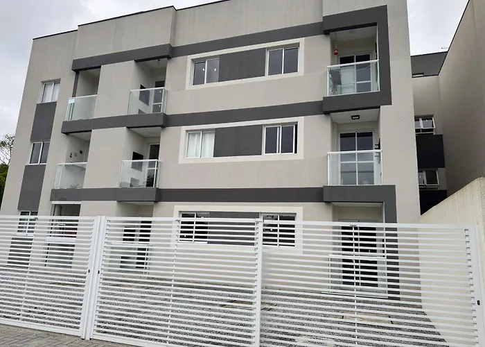 Apartamento novo em Matinhos 2 piscinas