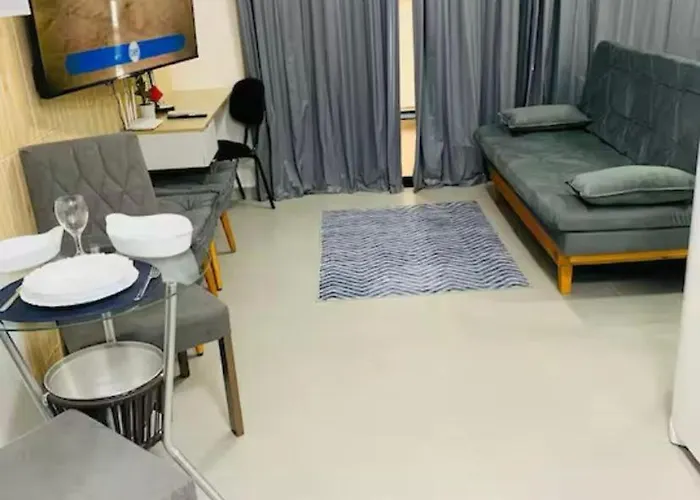 Apto alto padrao ao lado do IBIS - Av Esmeraldas