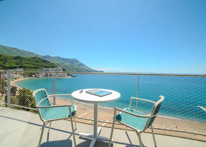 Hotel Ponta Plaza Conference & Spa