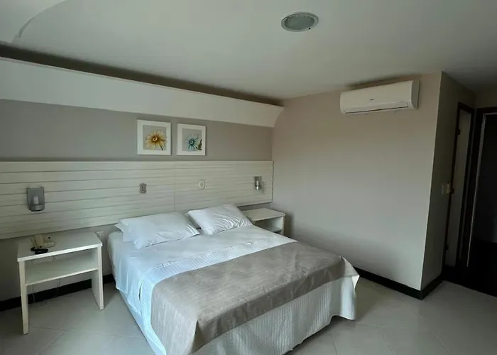 Violeta Meaípe Hotel