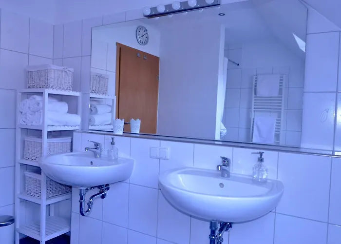 zentrumsnahe Ferienwohnung im Grünen