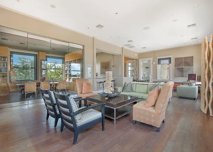 Charming 2 Bedroom Downtown Ft Worth