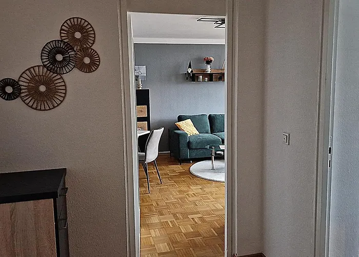Gemütliches Apartment mit Balkon und Parkplatz im Zentrum