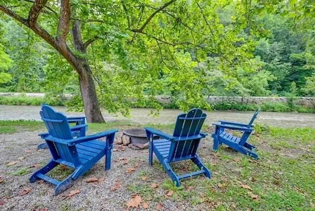 The Hala Lodge And Campground - Roadside Class II -1Bed 1Bath On Nantahala River