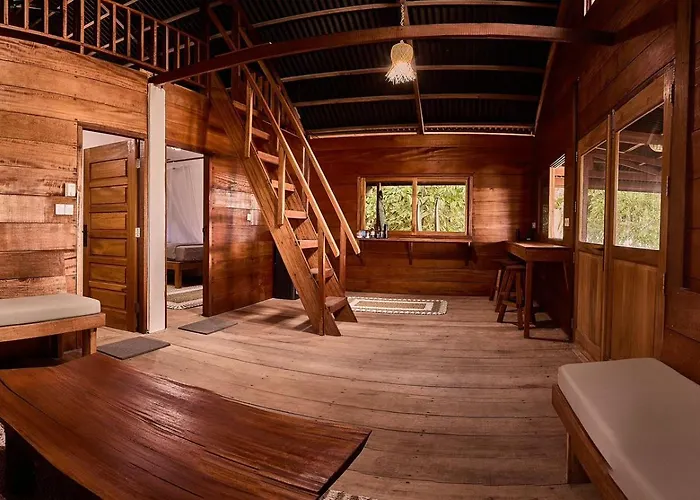 Sunset Surfing Villas Mentawai