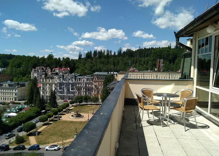 Hotel Flora