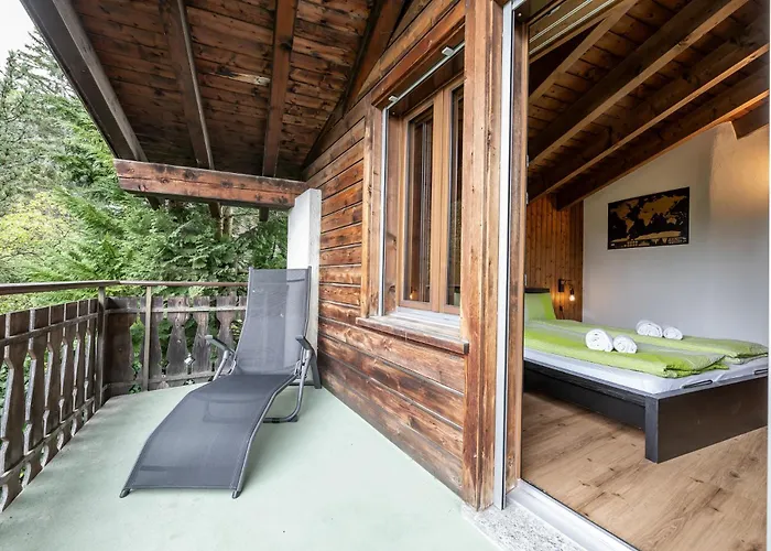 Half Chalet With Garden & Balcony - 2' To Ski Bus