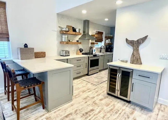 The Sandy Turtle-Beachfront-Pet Friendly