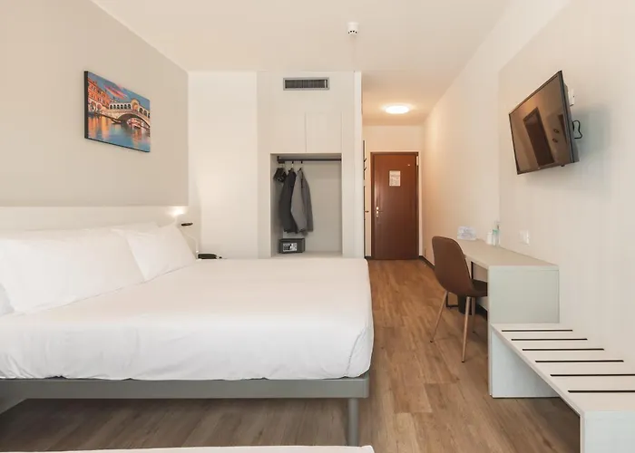 Centro Hotel - Venice Airport