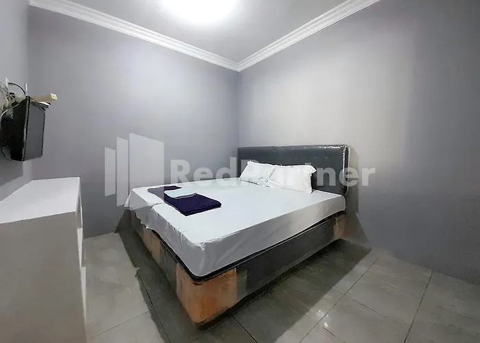 Lh101 Guest House Syariah Near Makam Sunan Bonang Redpartner