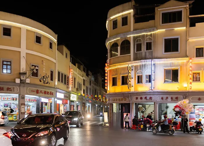 Atour Hotel Meizhou Meixian Baili Plaza