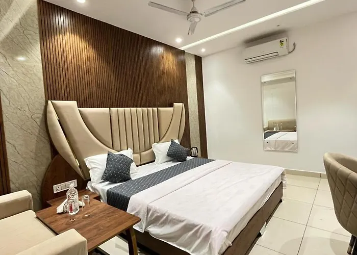 Hotel Platinum Inn
