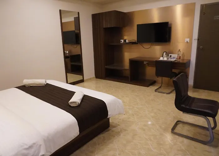 Hsm Grand Inn, Chittoor