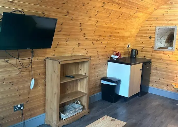 Original Glamping Pod With Hot Tub