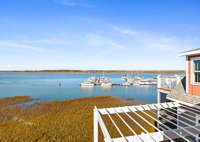 Regatta Inn - Adults Only