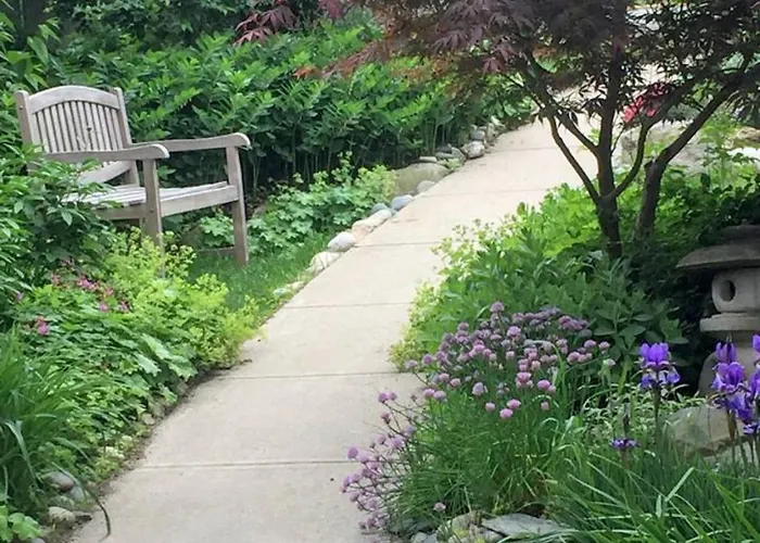 A Peaceful Oasis On Munjoy Hill - 4Br2Ba House & Parking