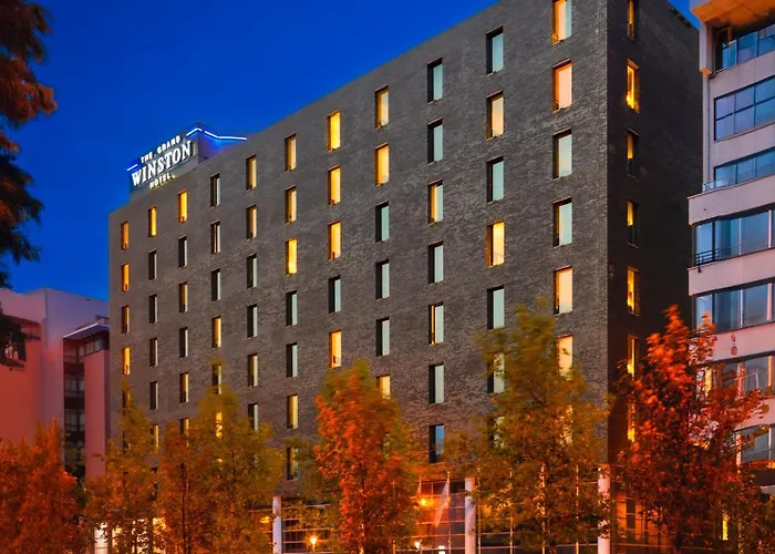 Plaza Premium Grand Winston