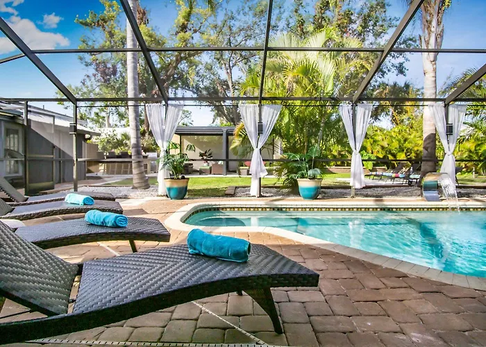 Luxury Zen Den With Heated Pool Just Off Siesta Key