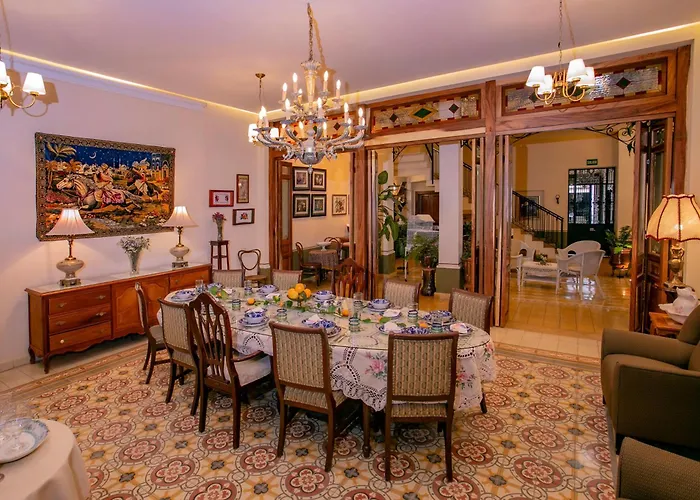 Grand Casa Naranjos, Hospedaje Alteno
