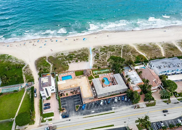 Emerald Seas Deerfield Beach Club