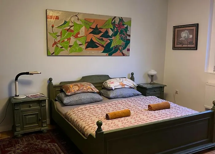 Rim Ferienwohnung 4 räume 3 Schlafzimmer 1 Wohnzimmer in Lauchhammer 1 OG 100 qm