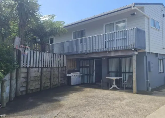 Private Retreat In Birkenhead