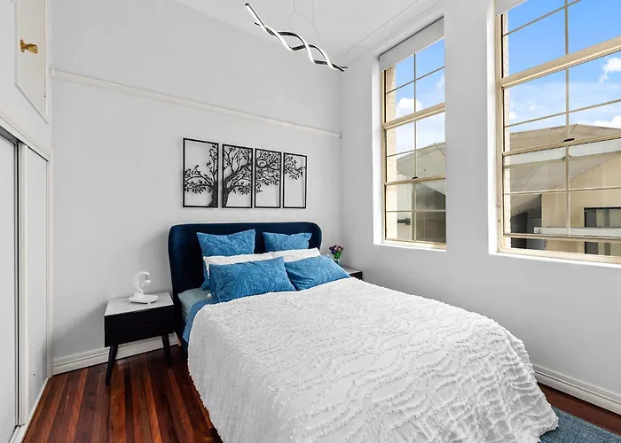Stylish 1 Bedroom Studio Retreat In The Heart Of City