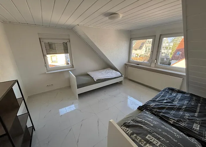 Benk 24H Apartment Nr 3 Perfekt für bis zu 6 Personen