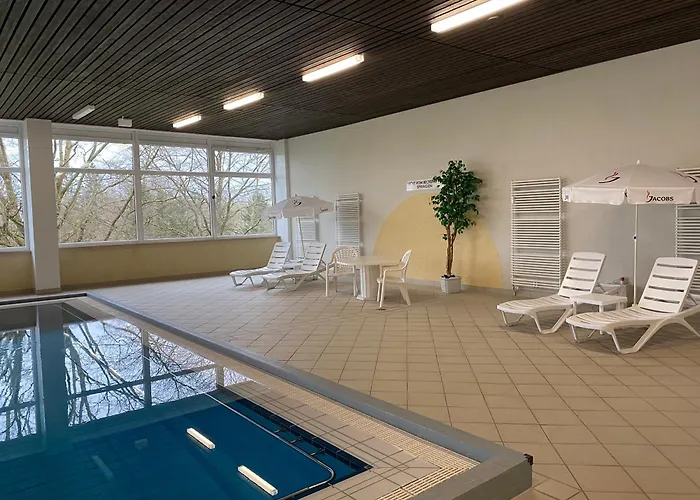 Panoramic - Wanderlust #329 mit Schwimmbad